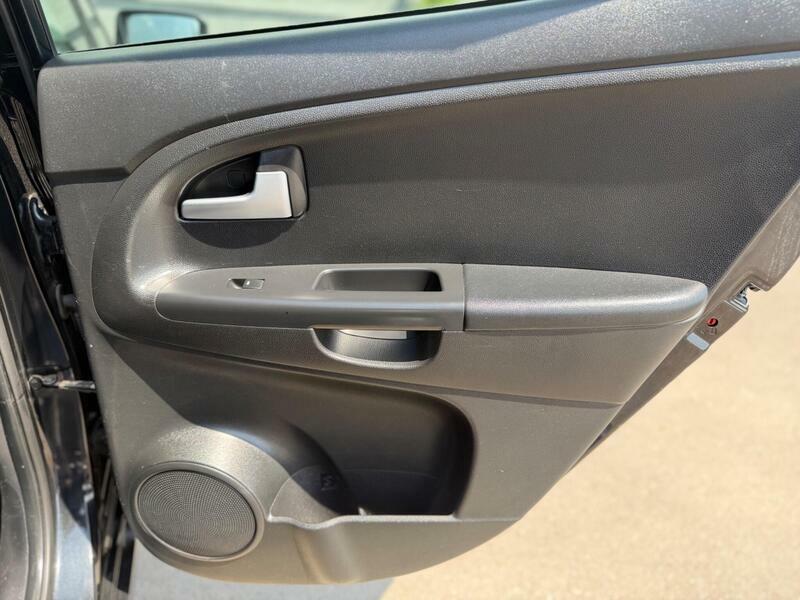 Kia Venga 1.4 Crdi 2 Mpv Euro 5 89 Bhp Silver #21