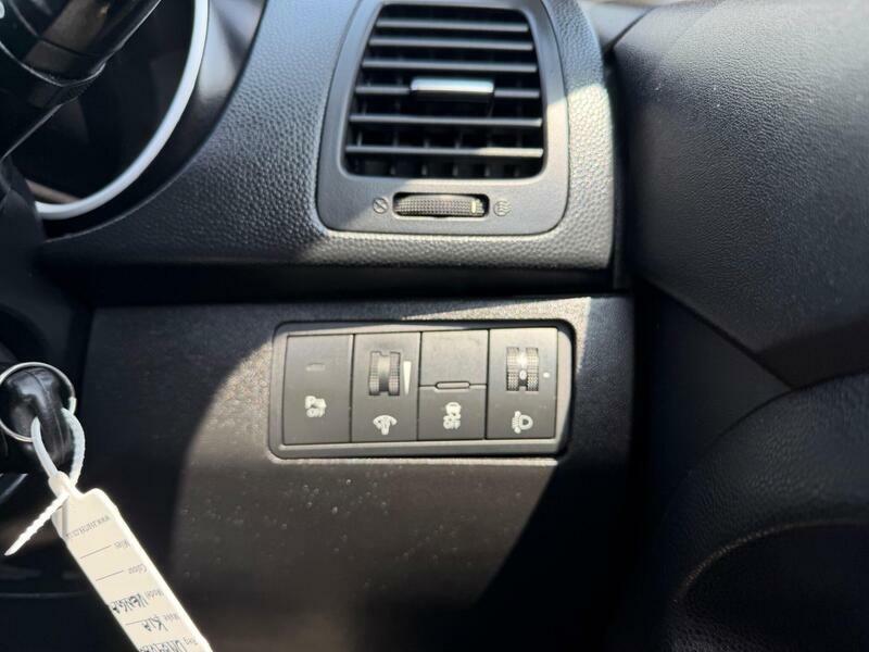 Kia Venga 1.4 Crdi 2 Mpv Euro 5 89 Bhp Silver #45