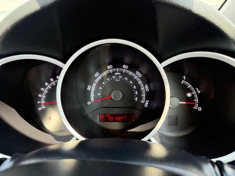 Kia Venga 1.4 Crdi 2 Mpv Euro 5 89 Bhp Silver #56