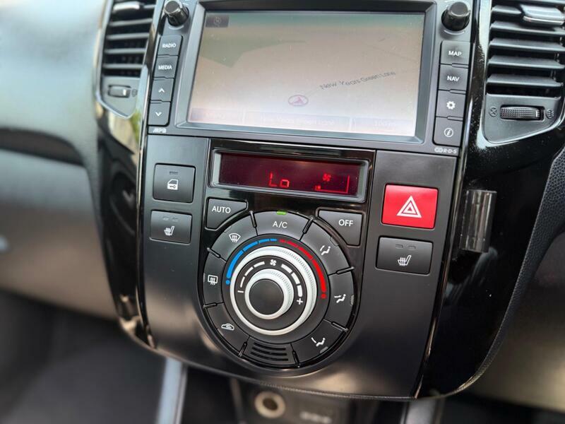 Kia Venga 1.4 Crdi 2 Mpv Euro 5 89 Bhp Silver #50