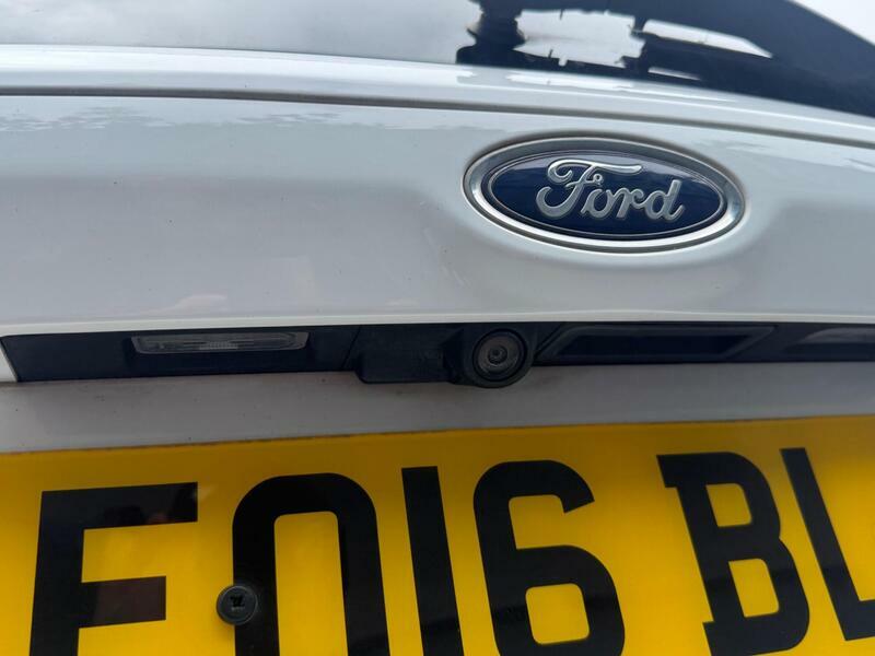 Ford Mondeo 1.5L Zetec Econetic Tdci 114 Bhp Red #39