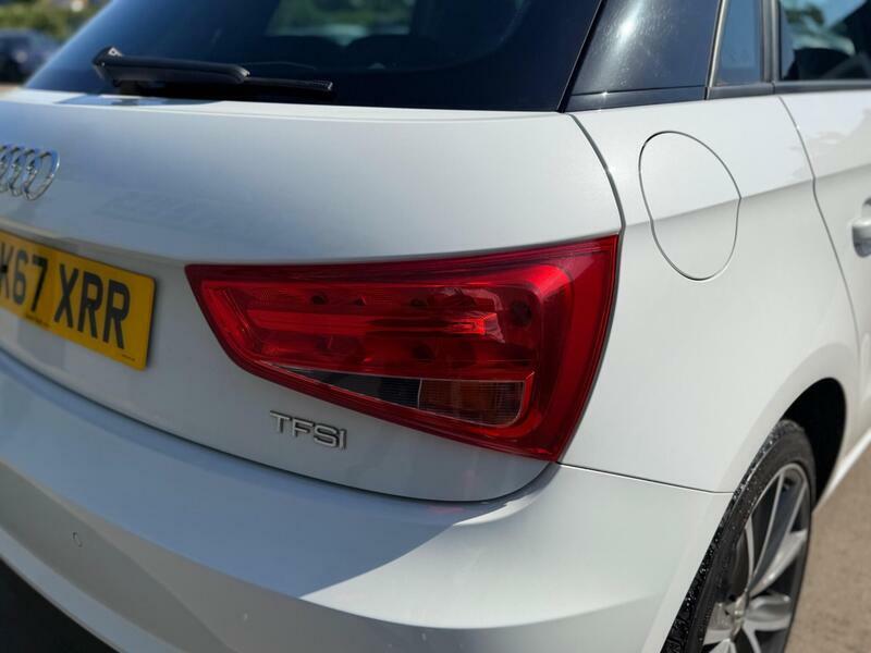 Audi A1 1.0 Tfsi Sport Sportback 95 Ps Black #28