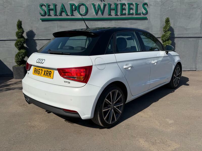Audi A1 1.0 Tfsi Sport Sportback 95 Ps Black #5