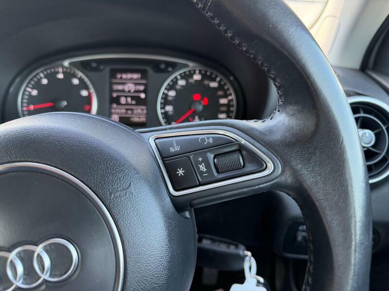 Audi A1 1.0 Tfsi Sport Sportback 95 Ps Black #39