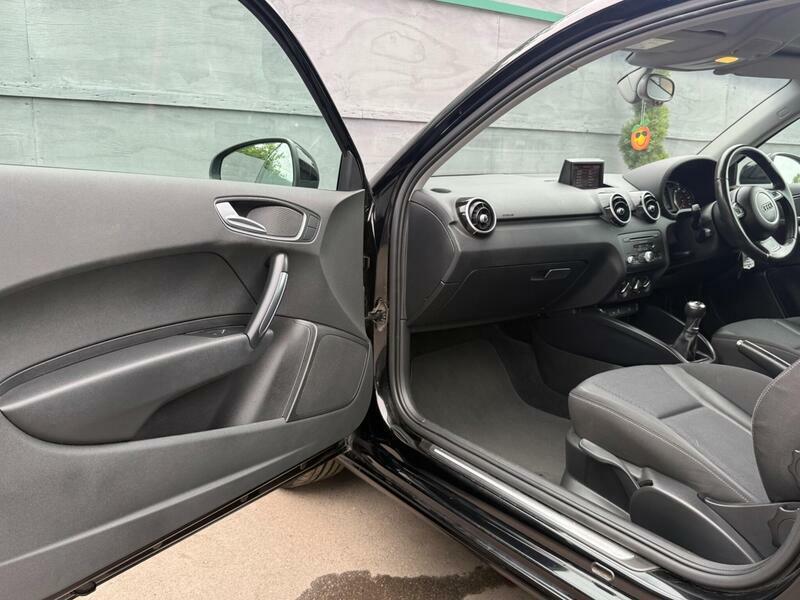 Audi A1 1.6 Sportback Tdi Sport Sat Nav, Free Tax Silver #19