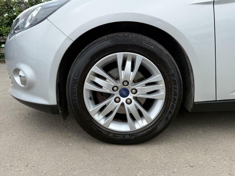 Ford Focus 1.0T Ecoboost Zetec Hatchback Euro 6 S  #34