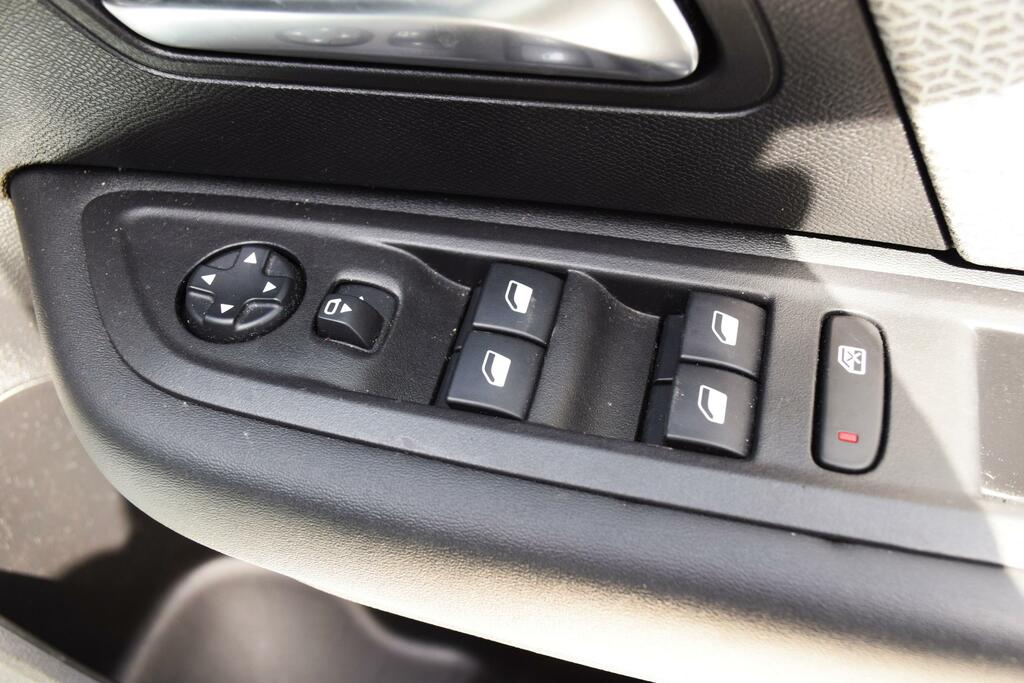 Citroen C4 1.5 Bluehdi Shine Eat8 Euro 6 Ss Blue #21