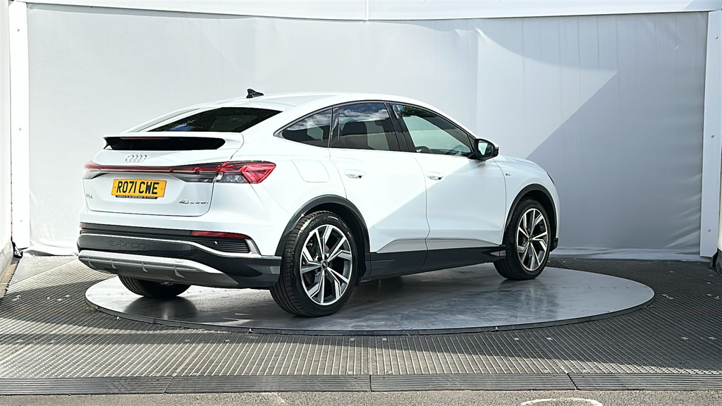 Audi Q4 E Tron 40 Launch Edition Sportback 82Kw White #6