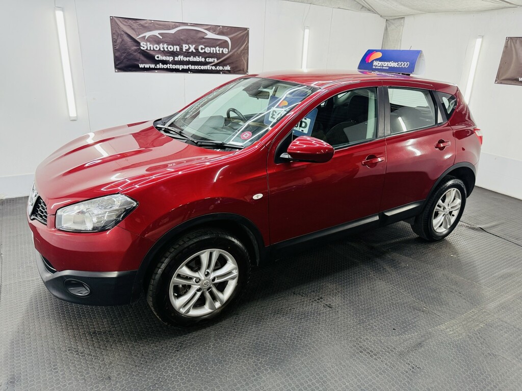 Nissan Qashqai 1.6 Acenta Red
