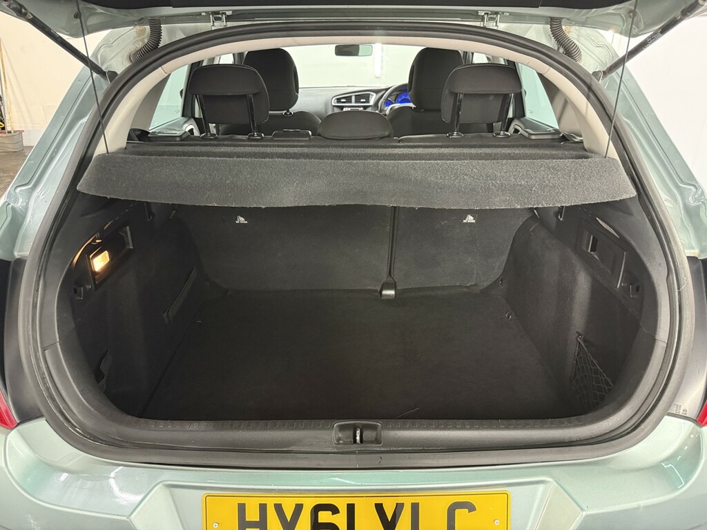 Citroen C4 1.6 Hdi 16V Exclusive Euro 5 Red #17