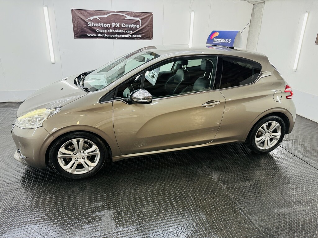 Peugeot 208 1.4 Hdi Allure Beige #2