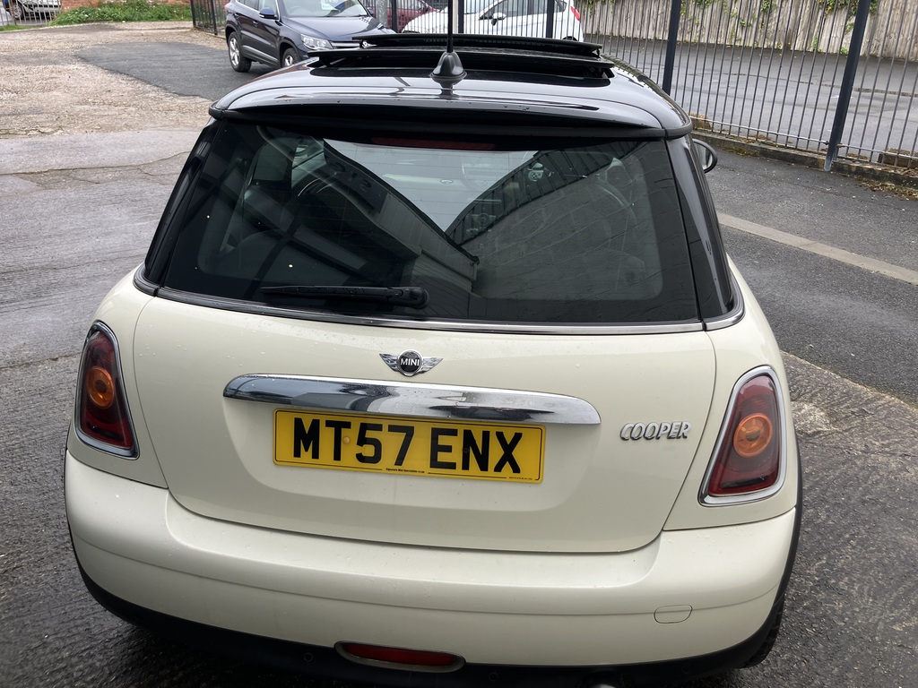 Mini Hatch 2007 Mini Hatch 1.6 White #6