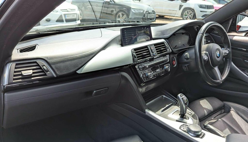 BMW 4 Series 420I M Sport Professional Media White #17