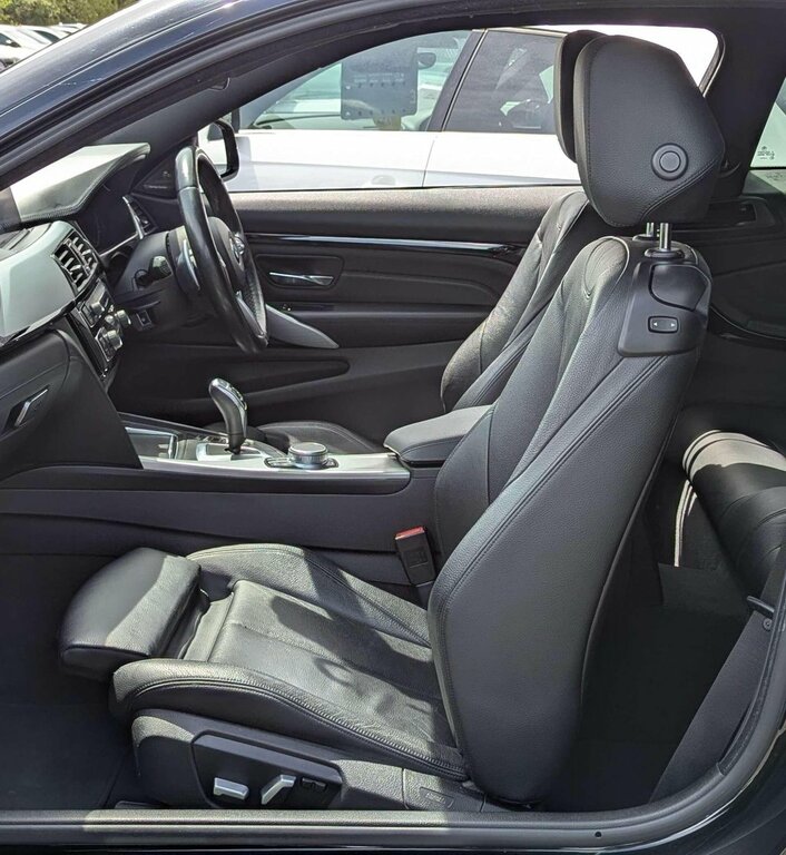 BMW 4 Series 420I M Sport Professional Media White #15