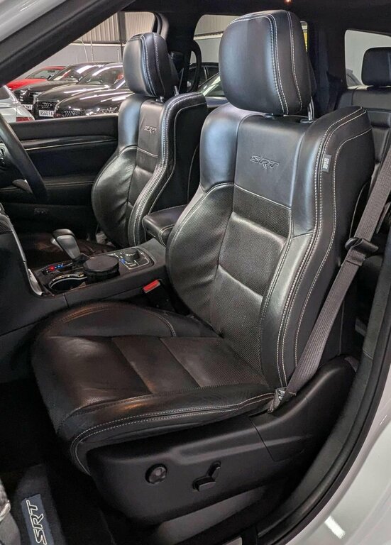 Jeep Grand Cherokee Grand Cherokee Hemi Srt8 White #17