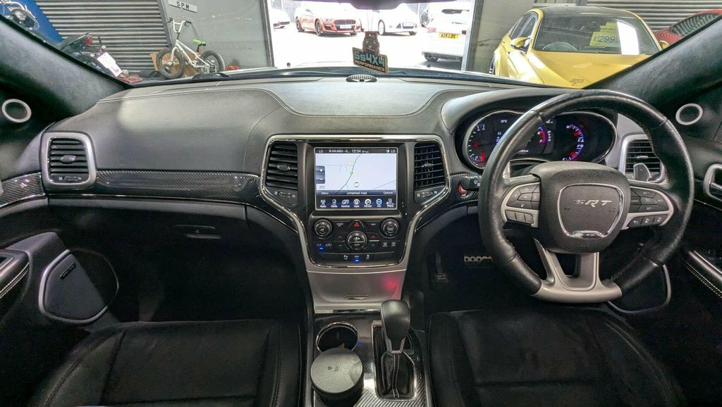 Jeep Grand Cherokee Grand Cherokee Hemi Srt8 White #23