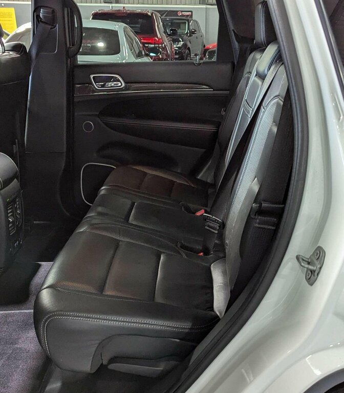 Jeep Grand Cherokee Grand Cherokee Hemi Srt8 White #20
