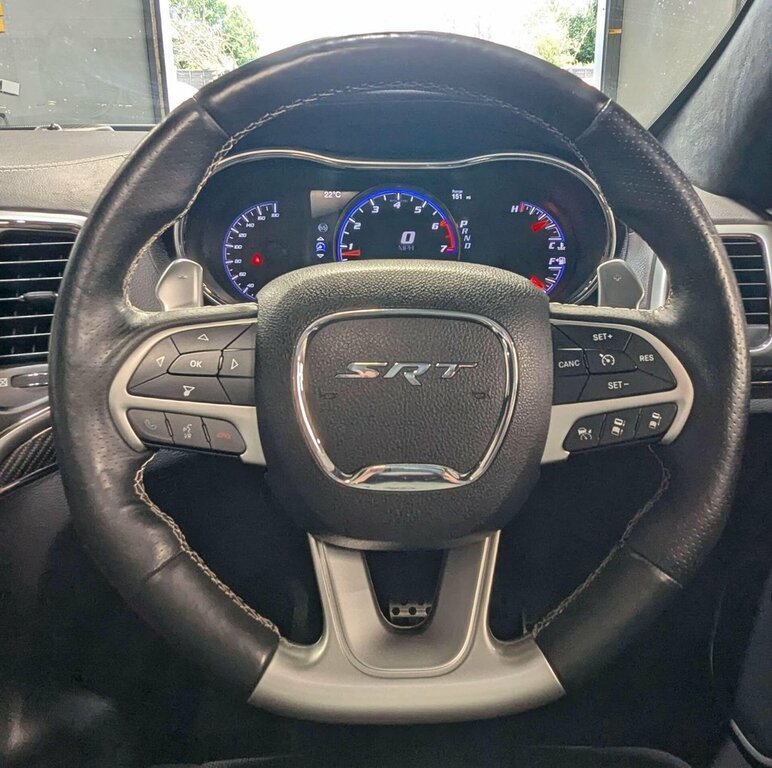 Jeep Grand Cherokee Grand Cherokee Hemi Srt8 White #25