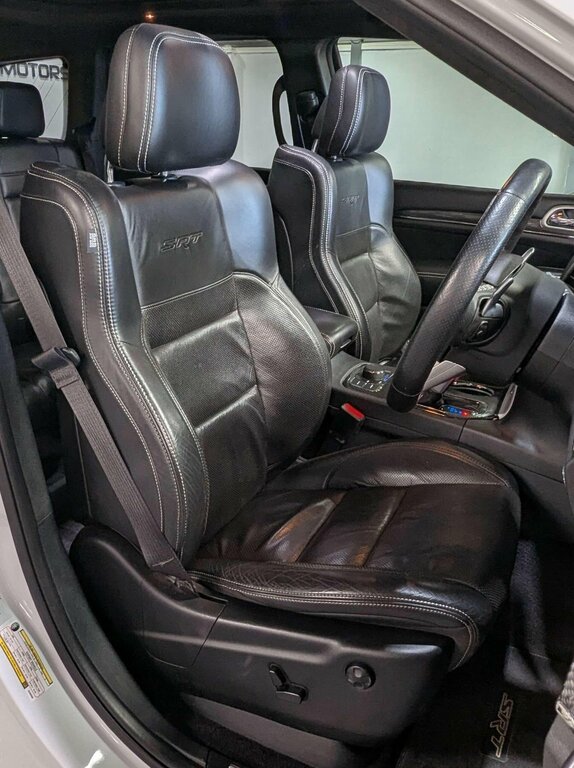 Jeep Grand Cherokee Grand Cherokee Hemi Srt8 White #12