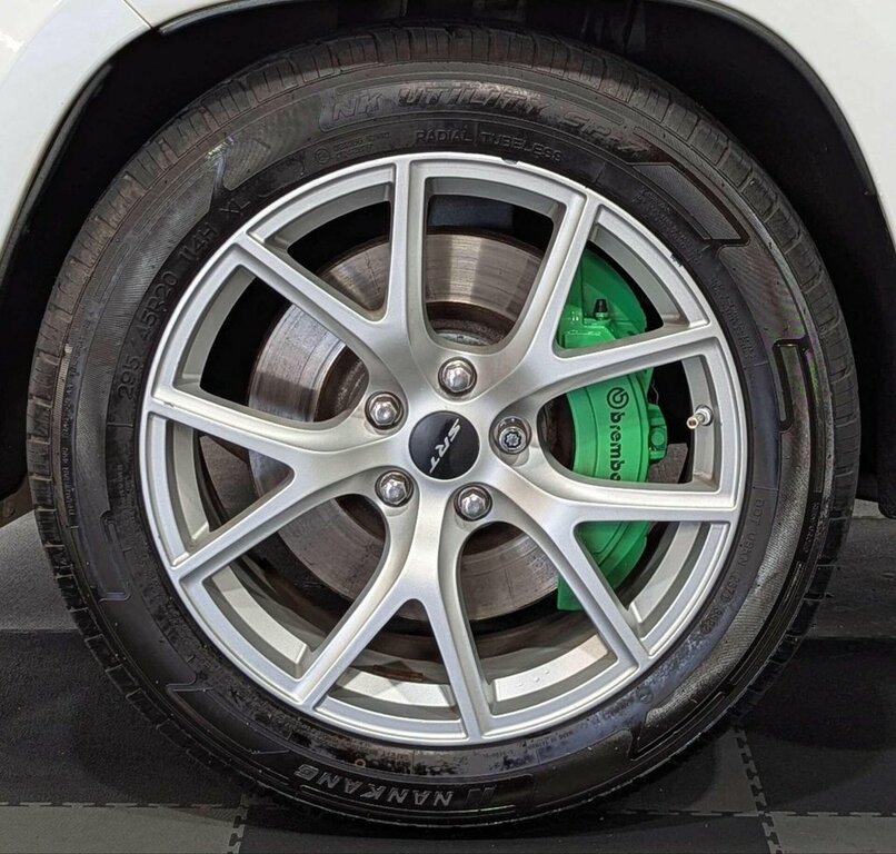 Jeep Grand Cherokee Grand Cherokee Hemi Srt8 White #37