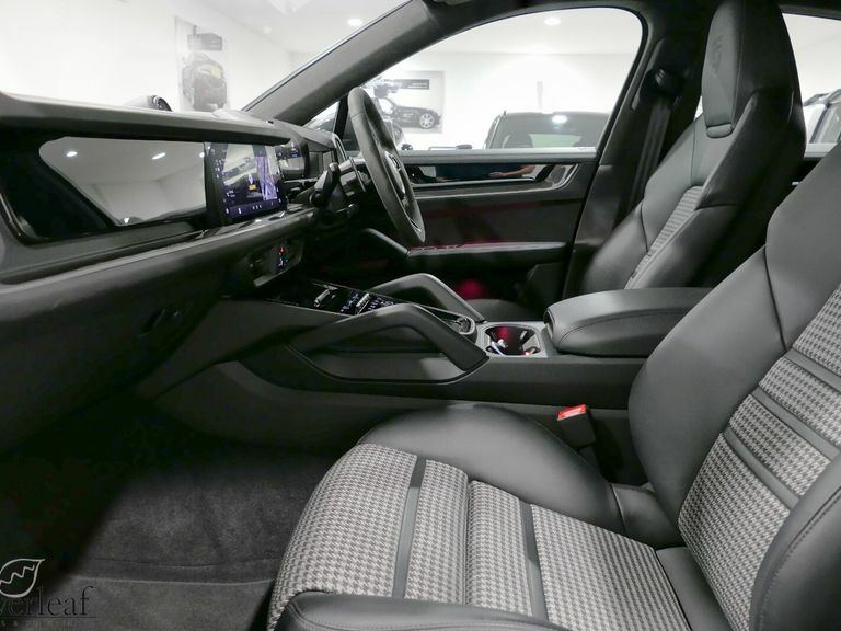 Porsche Cayenne 2023 73 Porsche Cayenne V6 Lightweight Sport Packa WN73FXY Grey #5