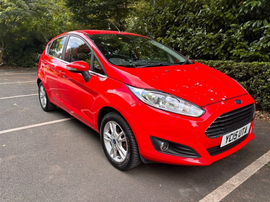 Ford Fiesta 1L Zetec Red