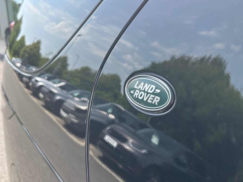 Land Rover Discovery 3.0 P360 Metropolitan Edition Black #35
