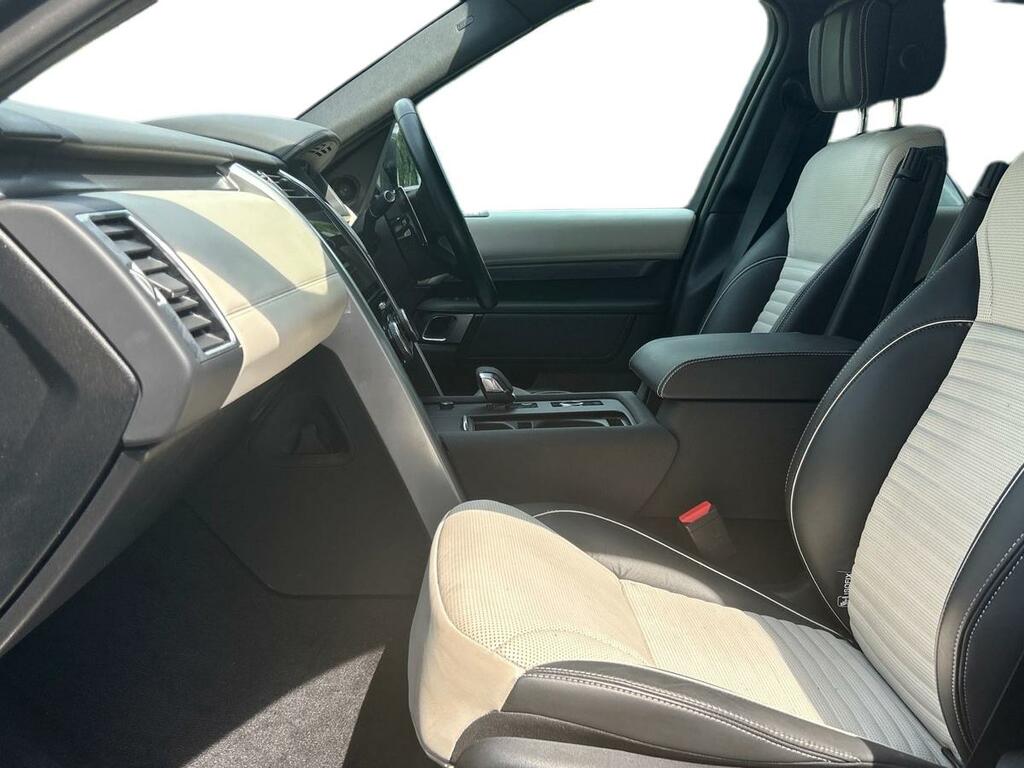 Land Rover Discovery 3.0 D300 Metropolitan Edition Black #3