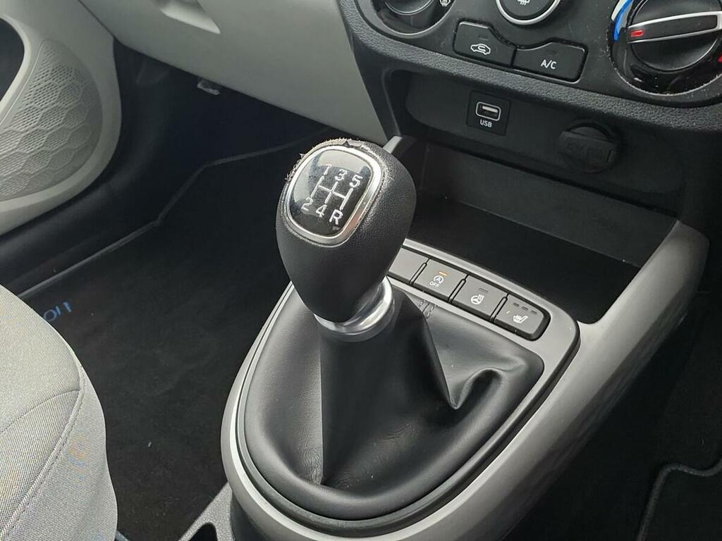 Hyundai I10 1.0 Play Euro 6 White #11