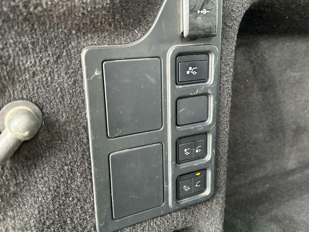 Land Rover Discovery 3.0 D300 R-dynamic Hse Commercial Grey #30