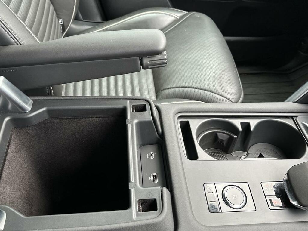 Land Rover Discovery 3.0 D300 R-dynamic Hse Commercial Grey #35