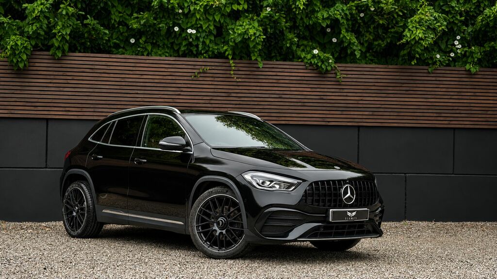 Mercedes-Benz GLA Class 2021 2.0 Gla200d Amg Line Premium Suv KT70KNN Black #3