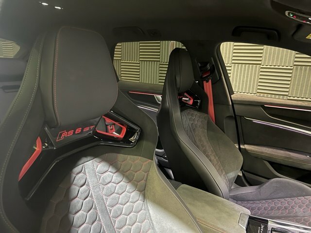 Audi RS6 Avant Estate Black #6