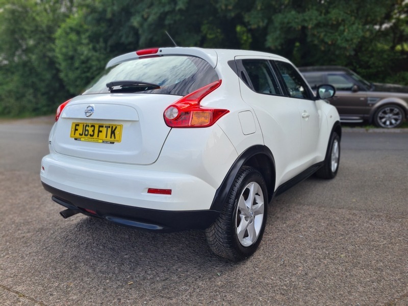 Nissan Juke 1.5 Dci 8V Acenta Premium Euro 5 Ss White #4