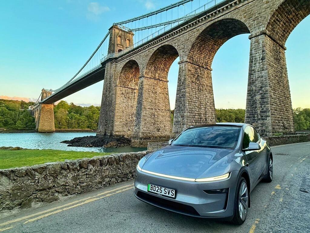 Tesla Model Y Long Range Juniper Launch Edition Quicks Grey #2