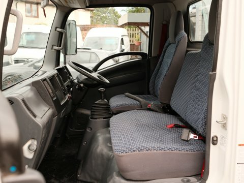 Isuzu N35.125t Dropside BV24LFO White #5
