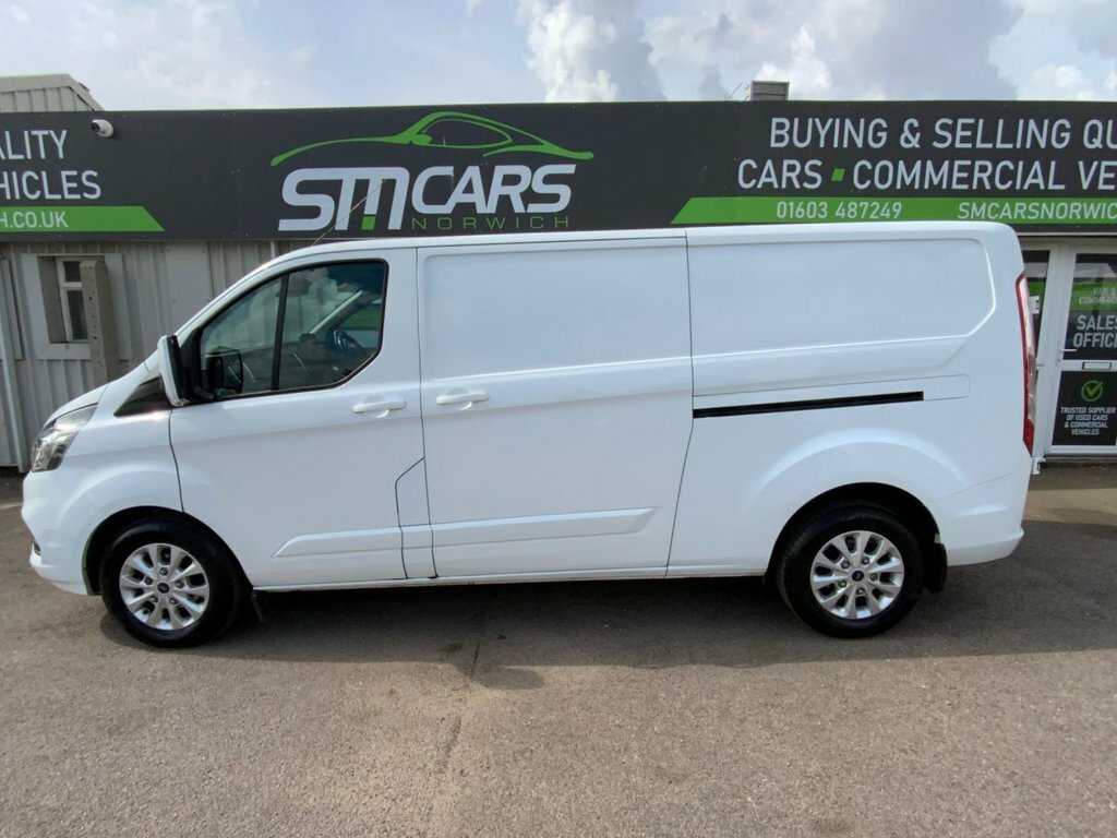 Ford Transit Custom 2L Limited YT18XHV White #2