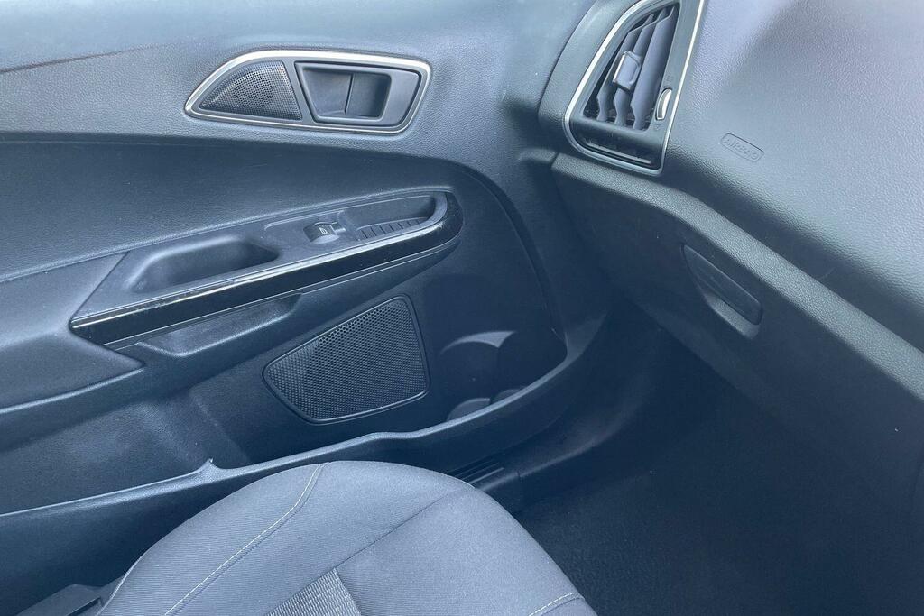 Ford B-Max 1.0T Ecoboost Zetec Mpv Euro 5 Silver #31
