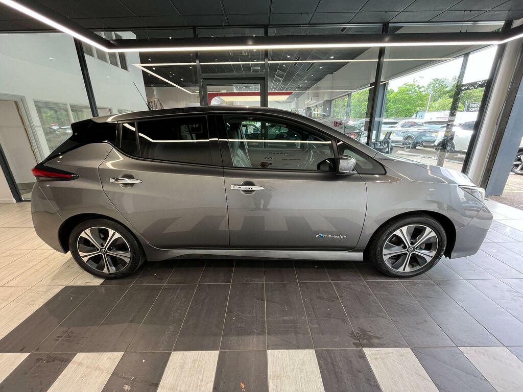 Nissan Leaf 40Kwh Tekna Grey #4