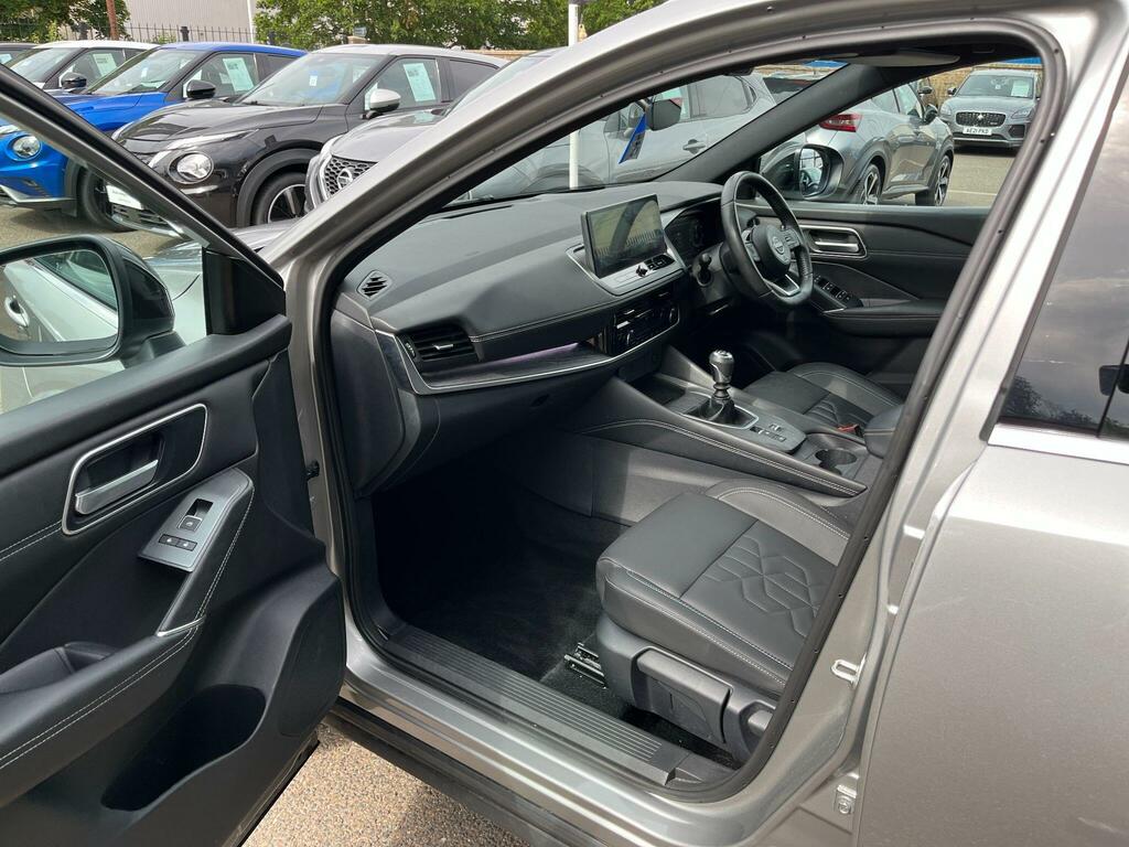 Nissan Qashqai 1.3 Dig-t Mhev Tekna Euro 6 Ss Silver #2