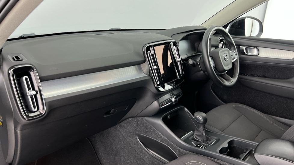 Volvo XC40 Momentum, T3 Black #6