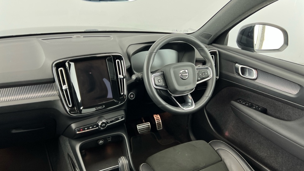 Volvo XC40 170Kw Recharge Plus 69Kwh Black #8