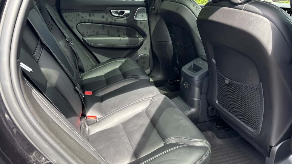 Volvo XC60 Recharge Ultimate, T8 Awd Plug-in Hybrid, Black #6