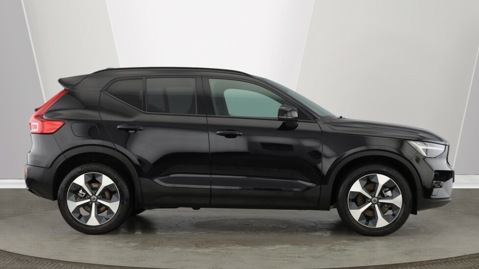 Volvo XC40 Plus, B4 Mild Hybrid, Dark Black #2