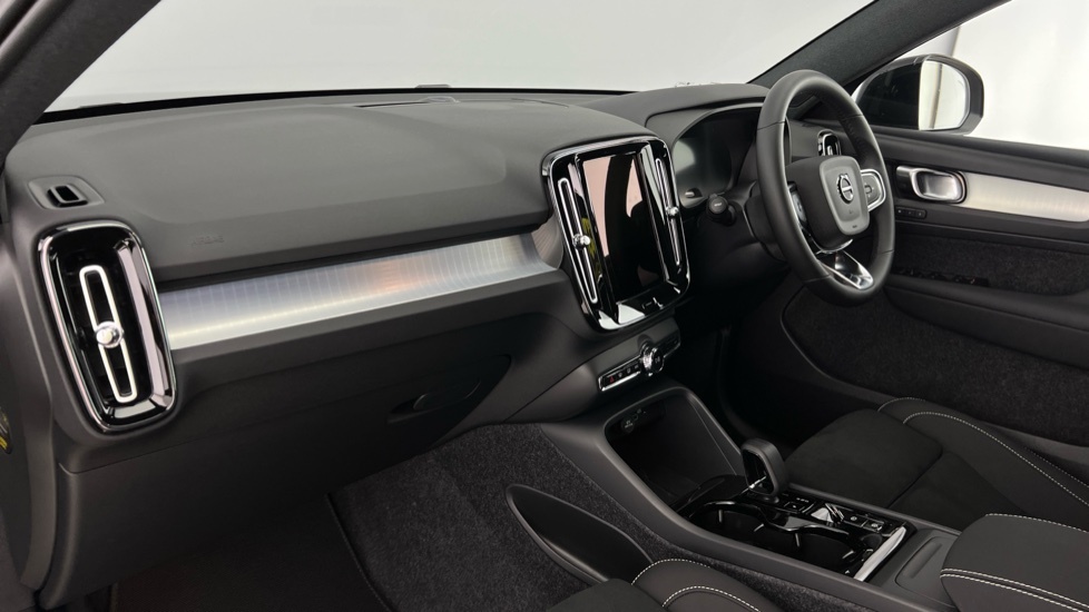 Volvo XC40 Plus, B4 Mild Hybrid, Dark Black #6