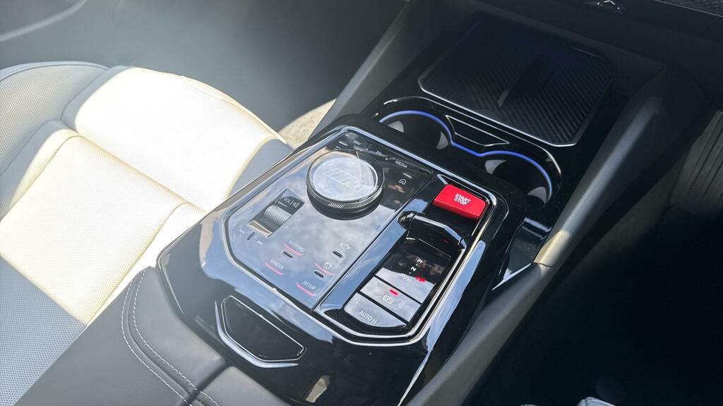BMW M5 22.1Kwh Touring Steptronic Xdrive Euro 6 Red #10