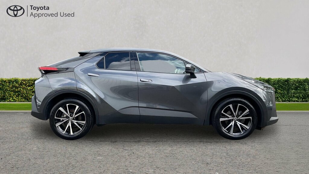 Toyota C-Hr Excel 2.0 Fwd Plug-in Jbl Tech White #48