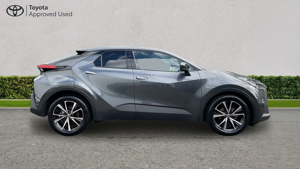 Toyota C-Hr Excel 2.0 Fwd Plug-in Jbl Tech White #47