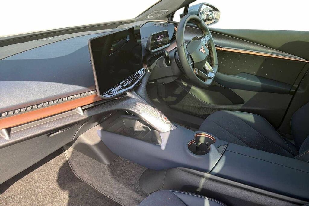 Cupra Tavascan 210Kw V2 77Kwh White #2