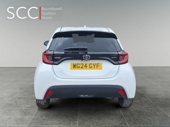 Toyota Yaris Design WG24GYF White #5